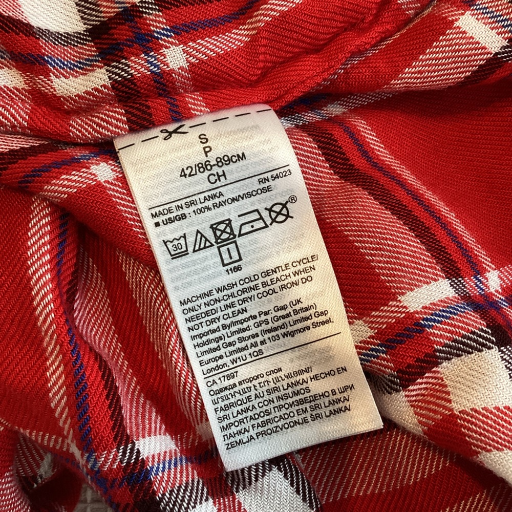 Women’s Banana Republic Button Down Long Sleeve Shirt Dillon Viscose Small Red - Picture 12 of 12